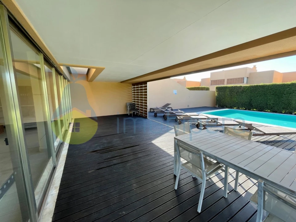 Moradia T3 para Venda em Guia Foto 3