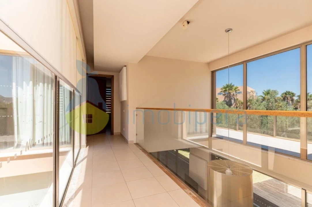 Moradia T3 para Venda em Guia Foto 16