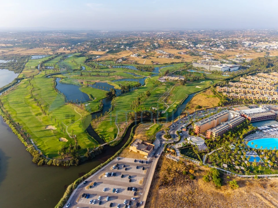 Moradia T3 para Venda em Guia Foto 29