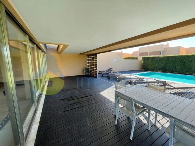 Moradia T3 para Venda em Guia Foto 3