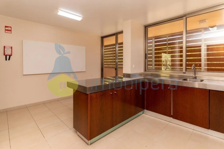 Moradia T3 para Venda em Guia Foto 13