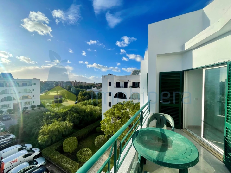 Apartamento T1 para Venda em Guia Foto 17