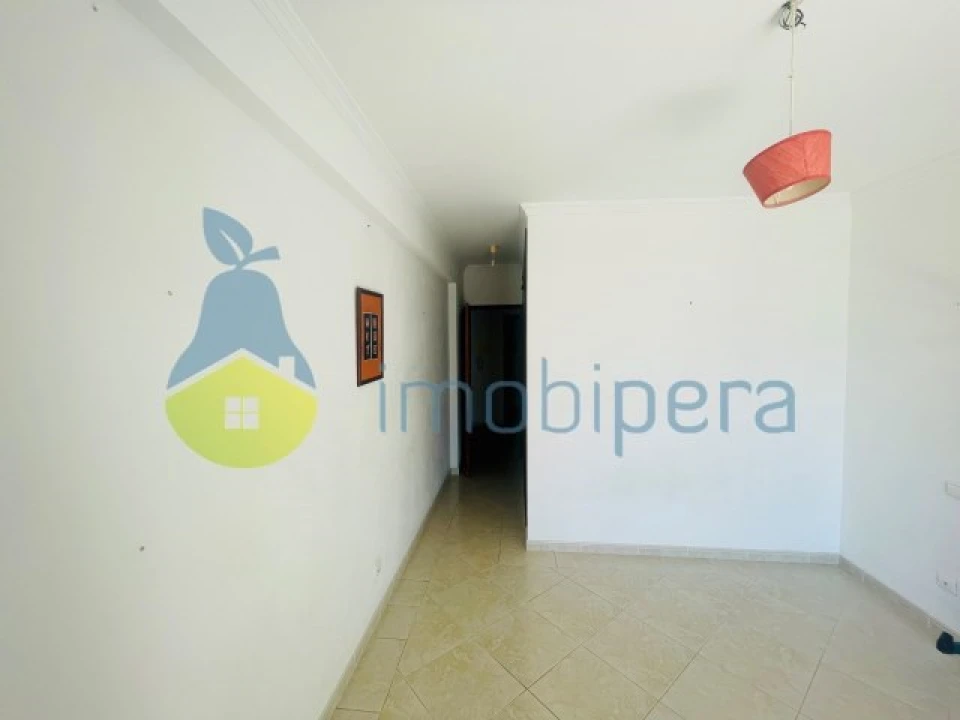 Apartamento T1 para Venda em Guia Foto 15