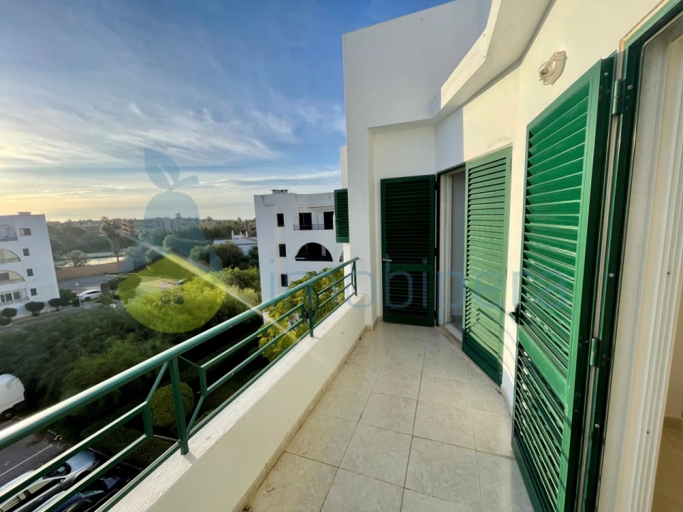 Apartamento T1 para Venda em Guia Foto 1