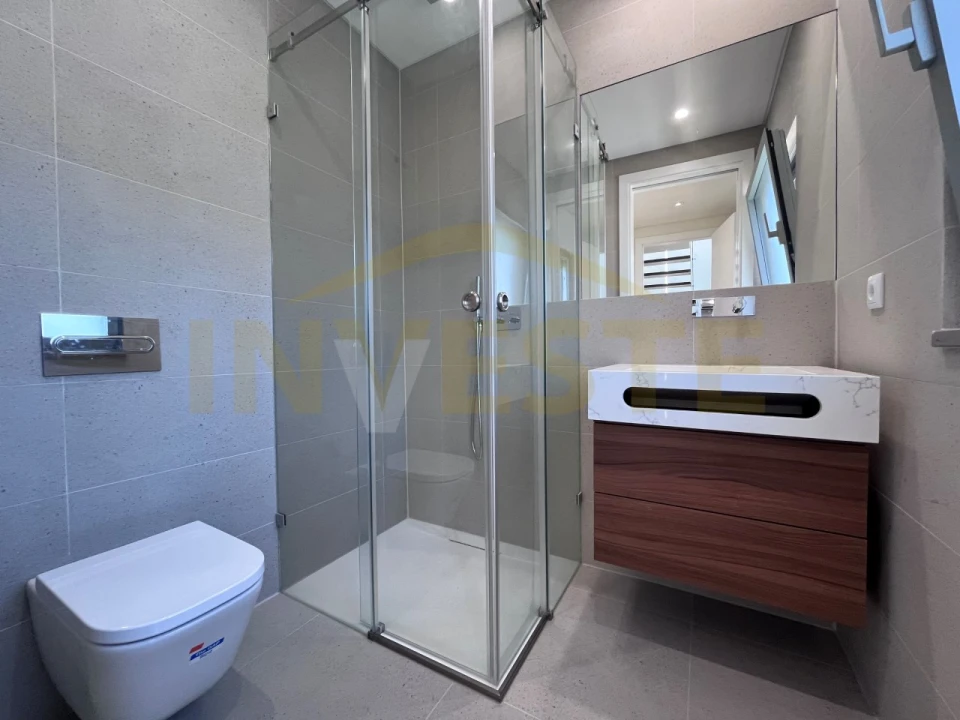 Moradia T4 para Venda em Alcabideche Foto 14