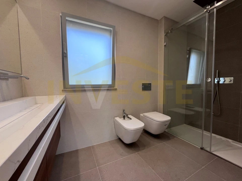 Moradia T4 para Venda em Alcabideche Foto 22