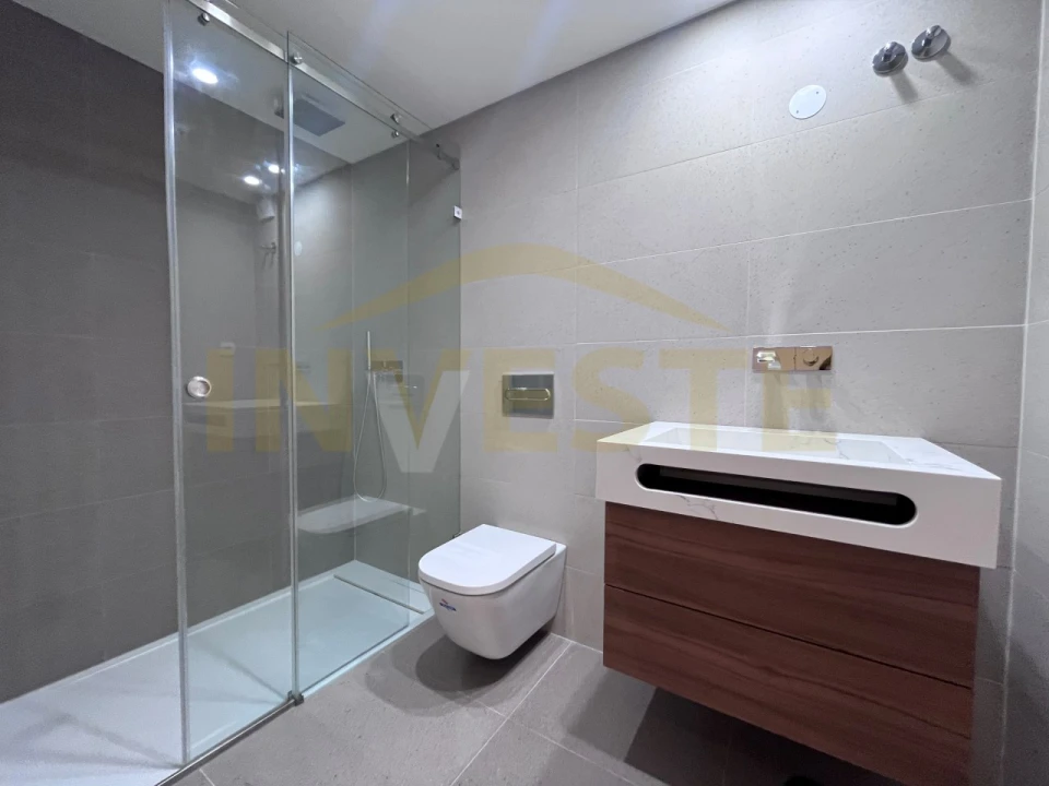 Moradia T4 para Venda em Alcabideche Foto 27