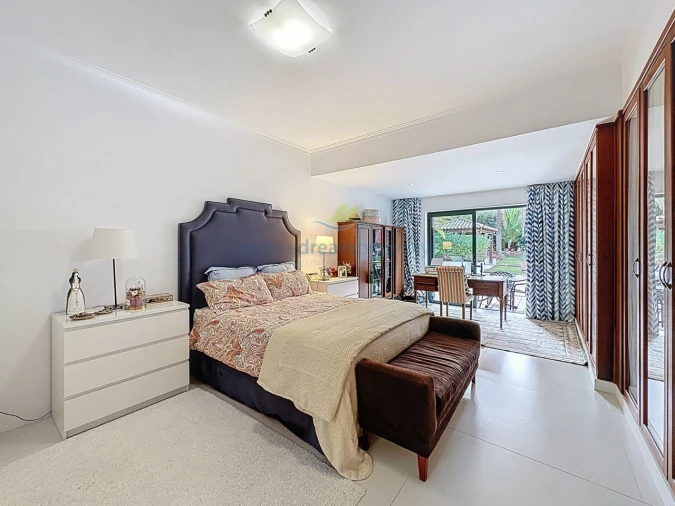 Moradia T4 para Venda em Quarteira Foto 24