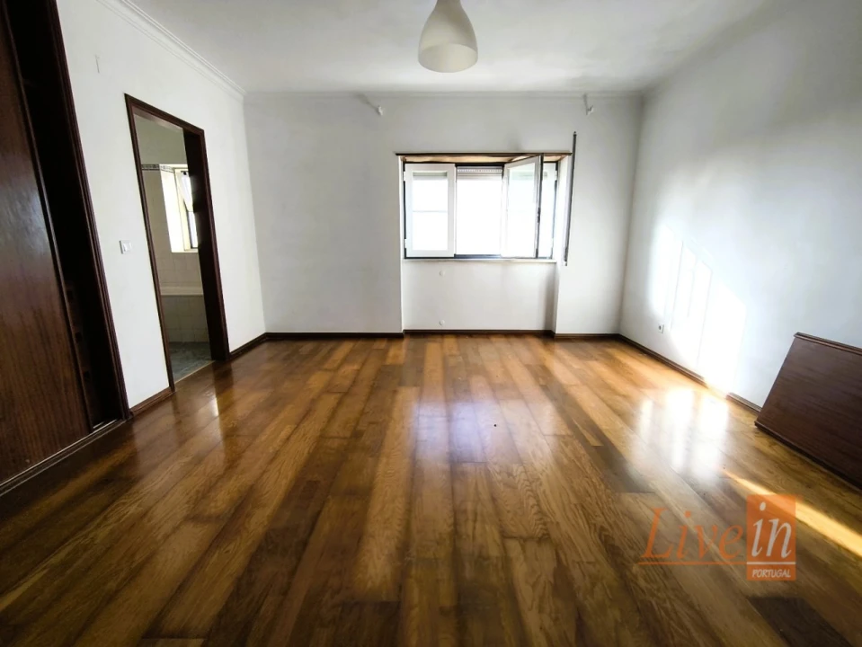 Moradia T4 para Venda em Ericeira Foto 31