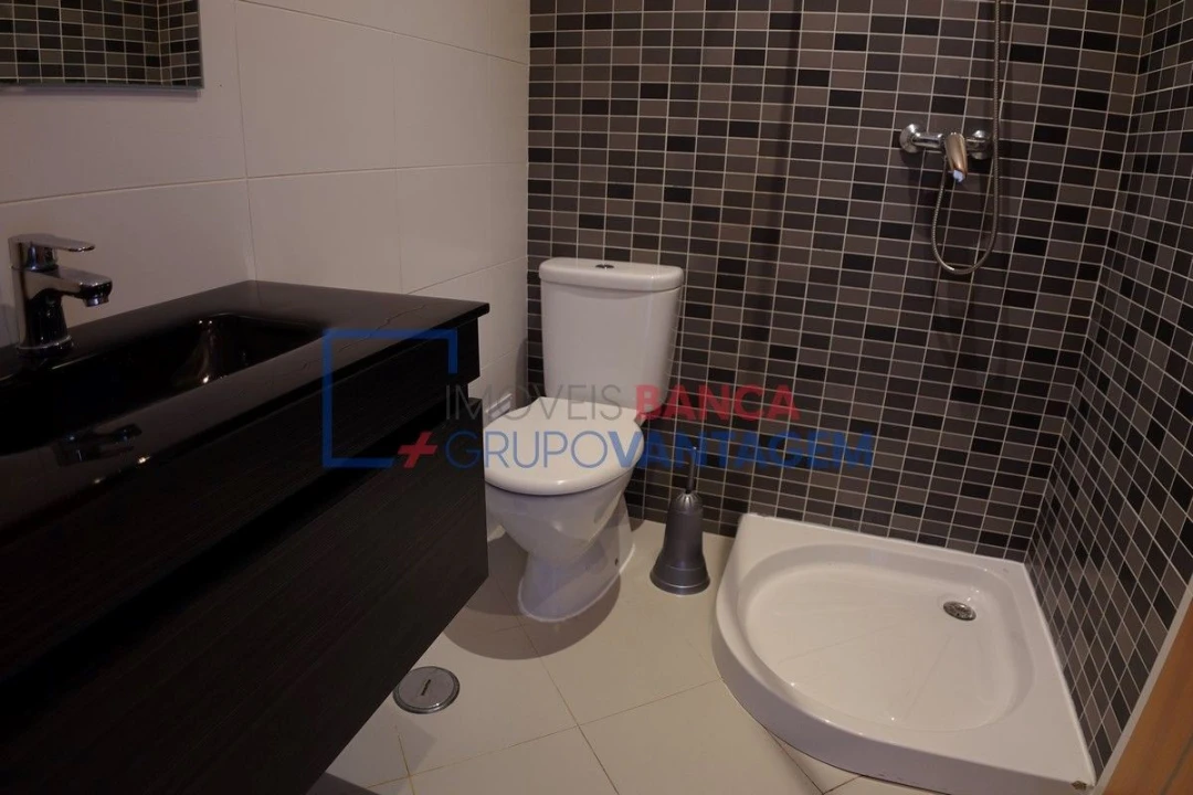Apartamento T4 para Venda em Pinhal Novo Foto 12