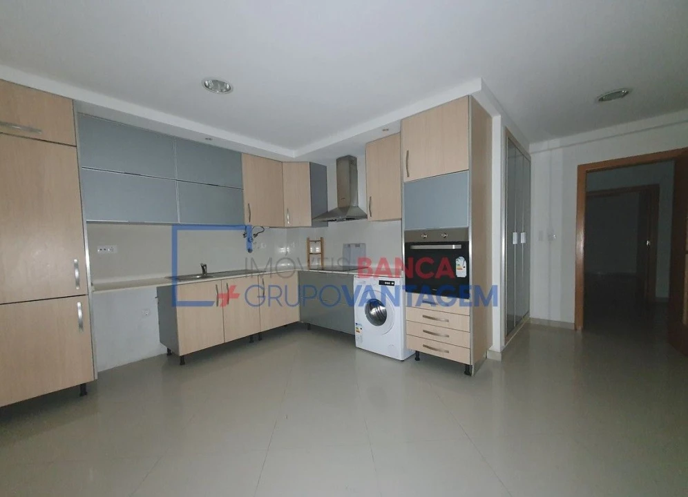 Apartamento T4 para Venda em Pinhal Novo Foto 5