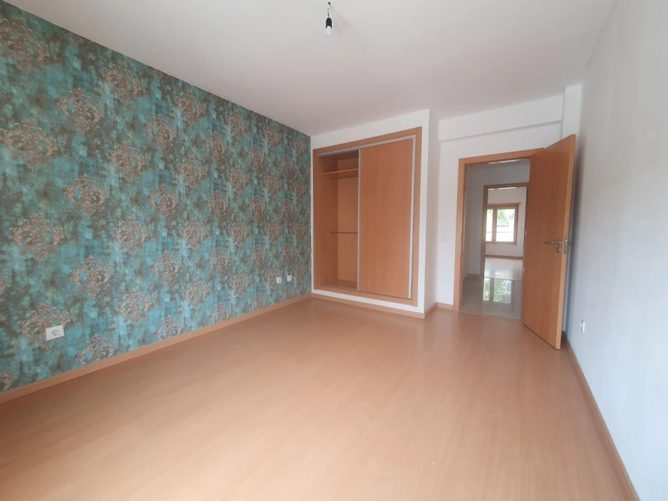 Apartamento T4 para Venda em Pinhal Novo Foto 18
