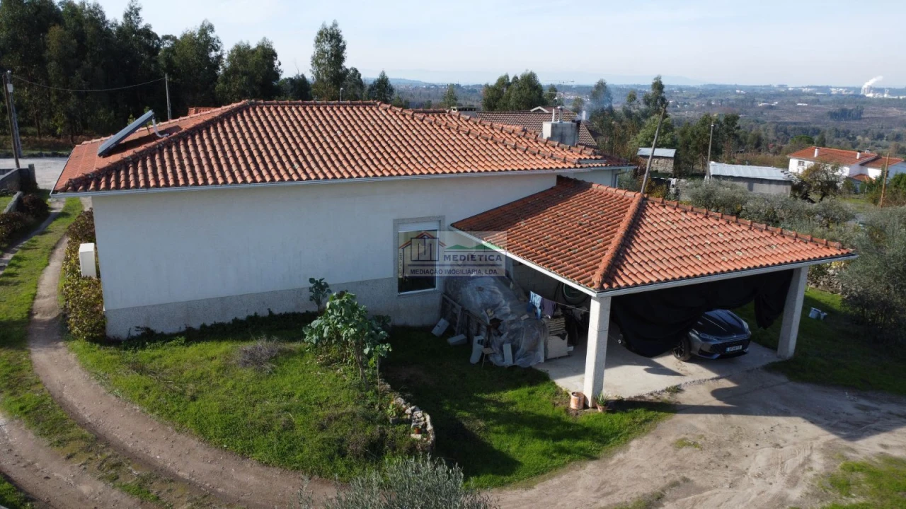 Moradia T3 para Venda em Cunha Baixa Foto 9