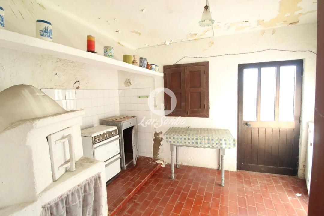 Moradia T4 para Venda em Campelo e Ovil Foto 3