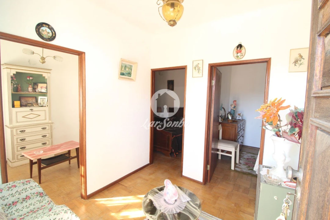 Moradia T4 para Venda em Campelo e Ovil Foto 16