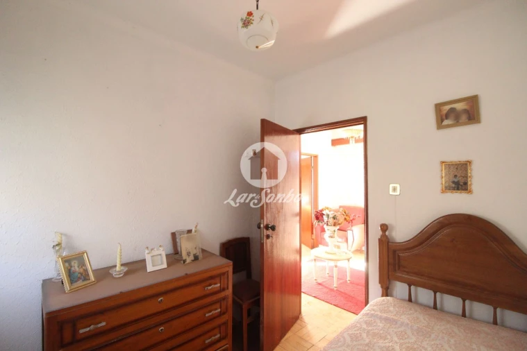 Moradia T4 para Venda em Campelo e Ovil Foto 10