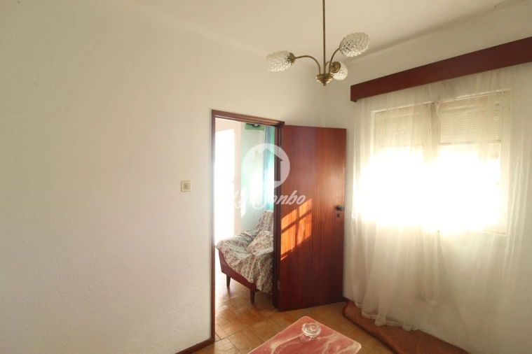 Moradia T4 para Venda em Campelo e Ovil Foto 17