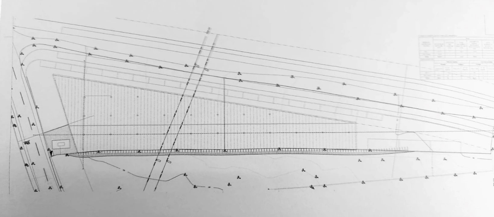 Armazém para Venda em Arcozelo Foto 19