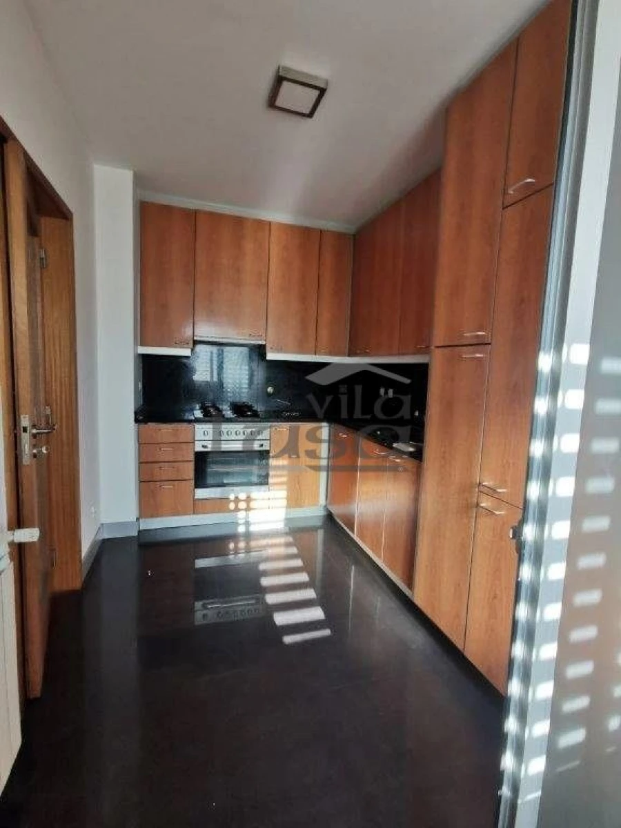 Apartamento T2 para Arrendamento em Pedrouços Foto 5