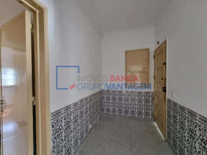 Apartamento T2 para Venda em Porto Salvo Foto 6