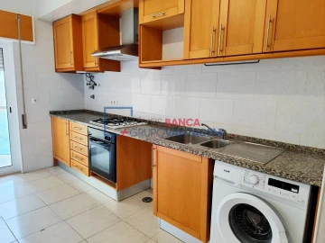 Apartamento T2 para Venda em Azambuja