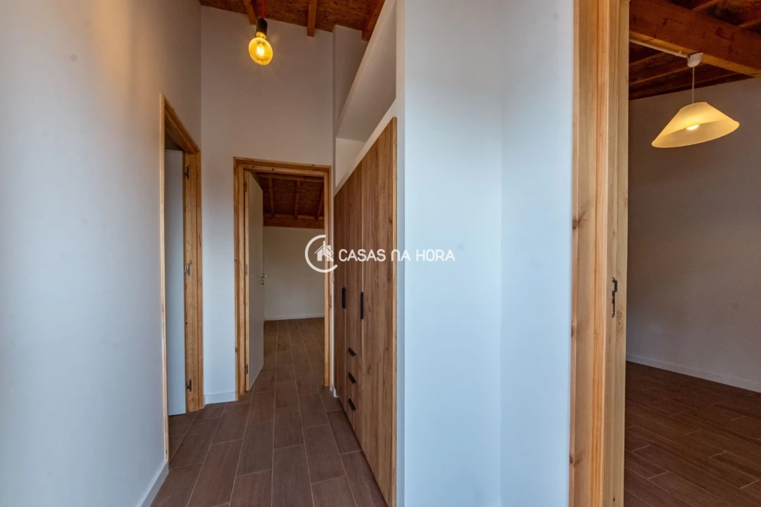 Apartamento T2 para Arrendamento em Arcozelo Foto 4