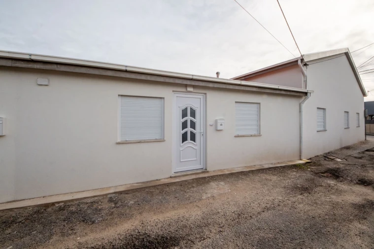 Moradia T2 para Arrendamento em Arcozelo Foto 12