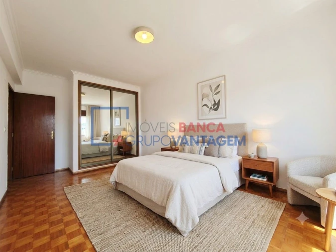 Apartamento T2 para Venda em Rio de Mouro Foto 17