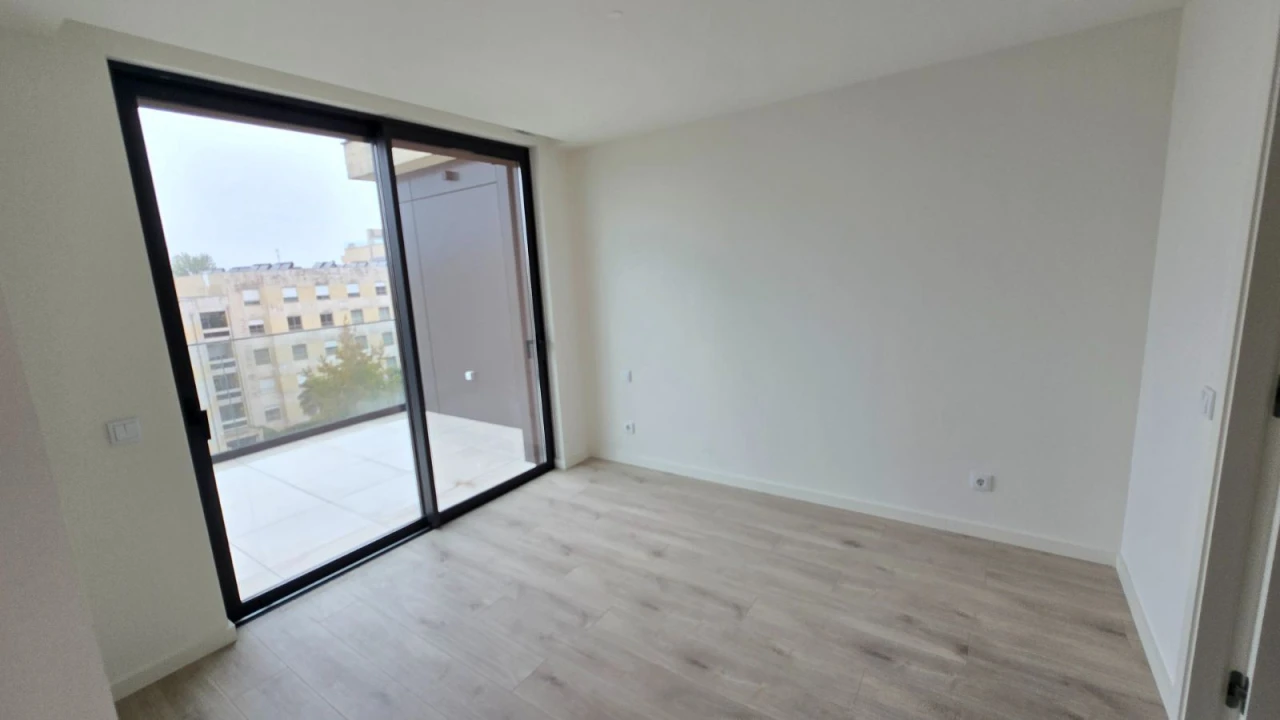 Apartamento T1 para Arrendamento em Custóias, Leça do Balio e Guifões Foto 9