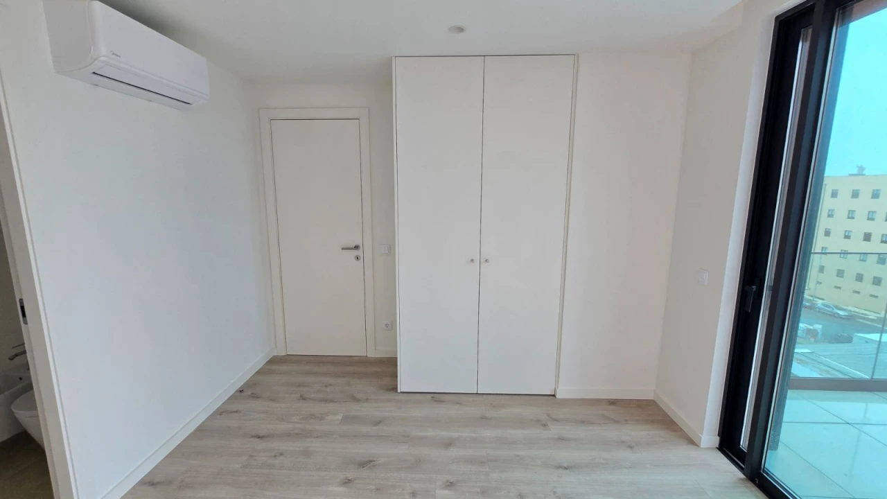 Apartamento T1 para Arrendamento em Custóias, Leça do Balio e Guifões Foto 14