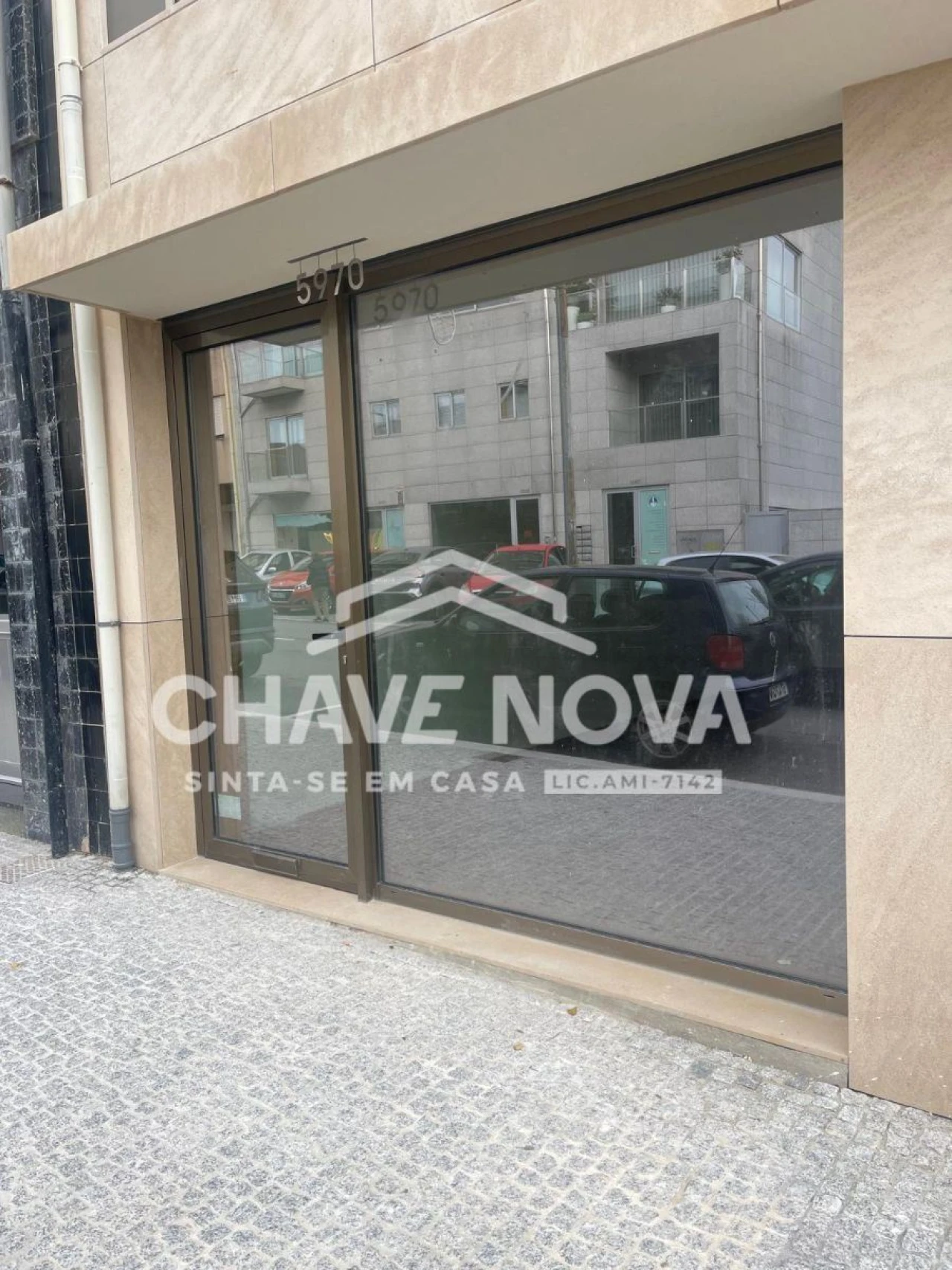 Loja para Arrendamento em Custóias, Leça do Balio e Guifões Foto 3