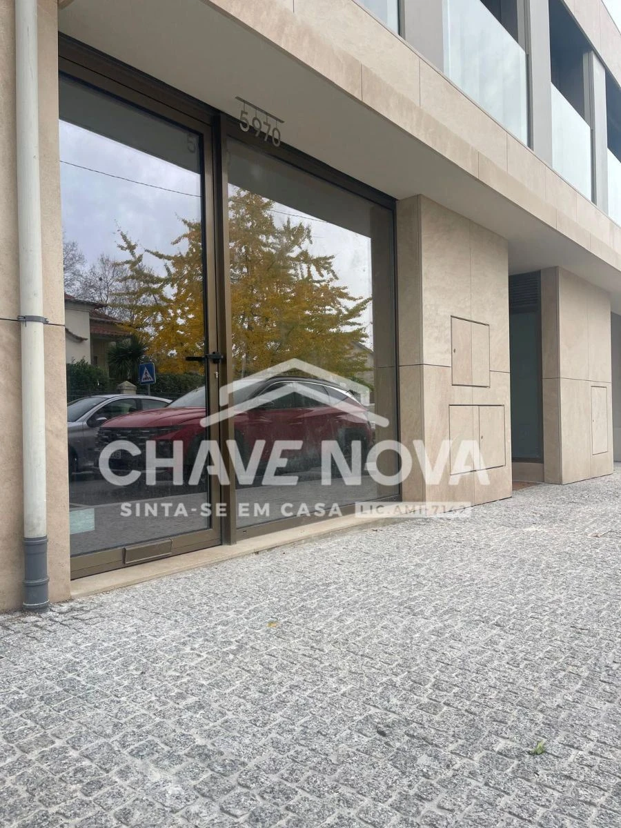 Loja para Arrendamento em Custóias, Leça do Balio e Guifões Foto 4