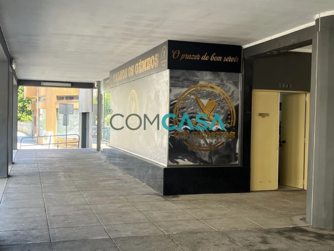 Loja para Arrendamento em Matosinhos e Leça da Palmeira Foto 11