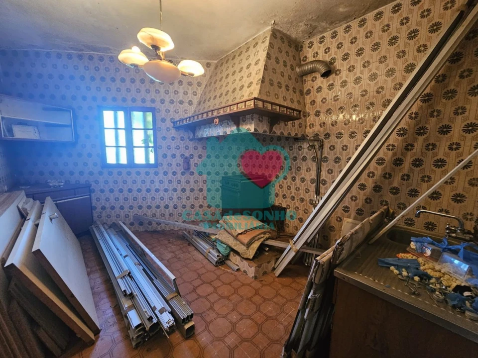 Moradia T3 para Venda em Alquerubim Foto 2