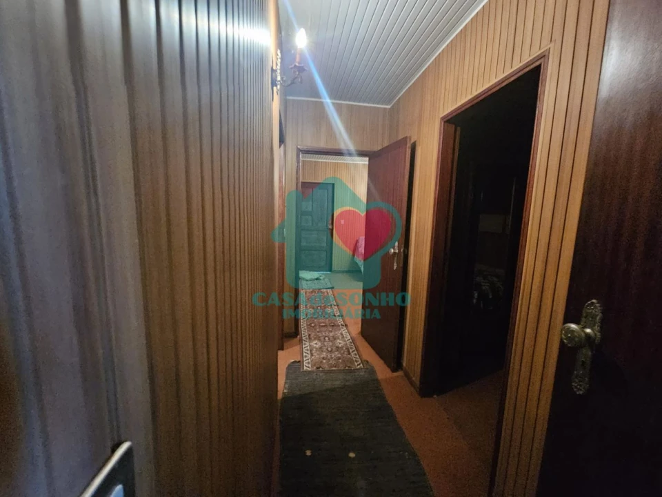 Moradia T3 para Venda em Alquerubim Foto 4