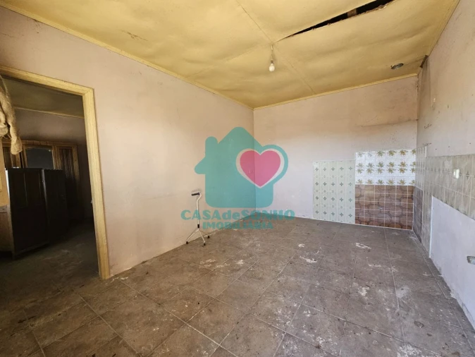 Moradia T3 para Venda em Alquerubim Foto 3