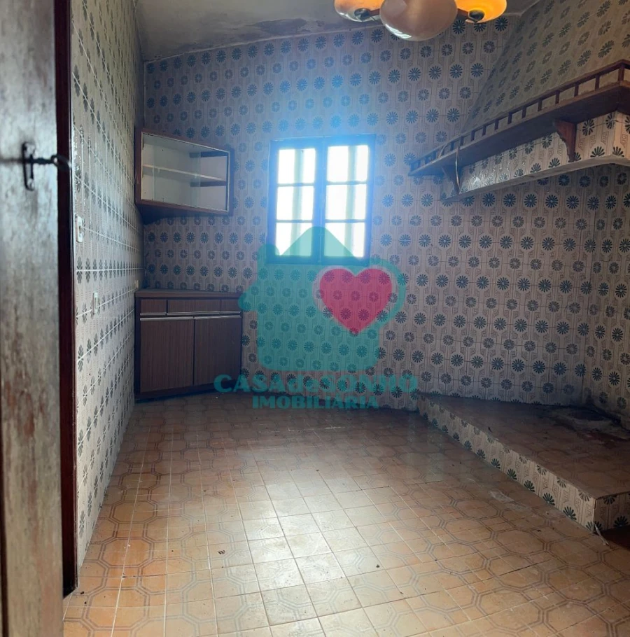 Moradia T3 para Venda em Alquerubim Foto 5