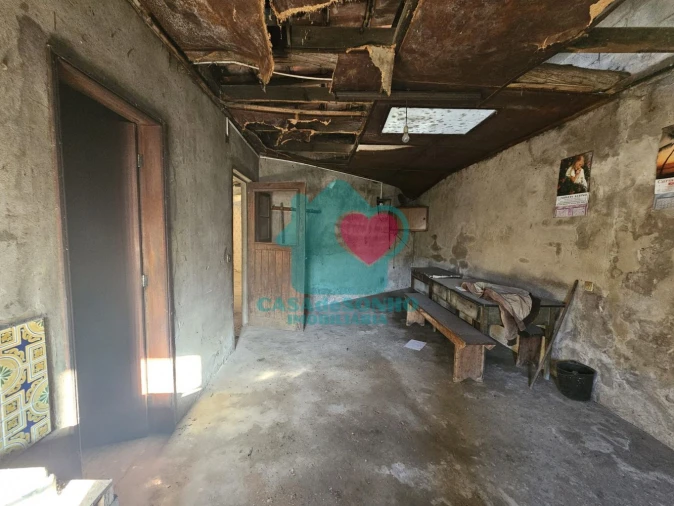 Moradia T3 para Venda em Alquerubim Foto 21