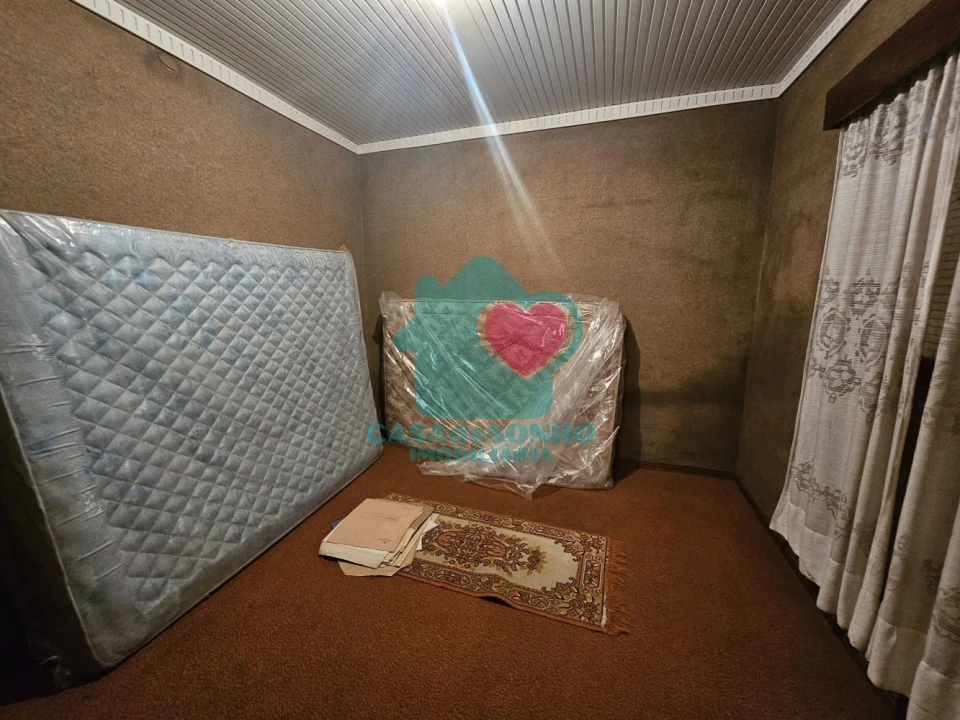 Moradia T3 para Venda em Alquerubim Foto 11