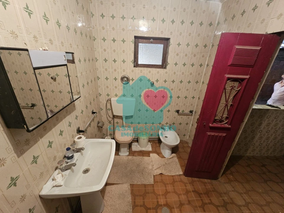 Moradia T3 para Venda em Alquerubim Foto 7