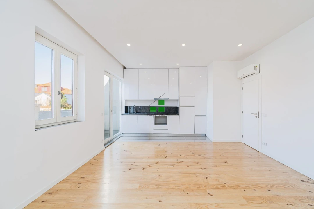 Apartamento T2 para Venda em Bonfim Foto 12