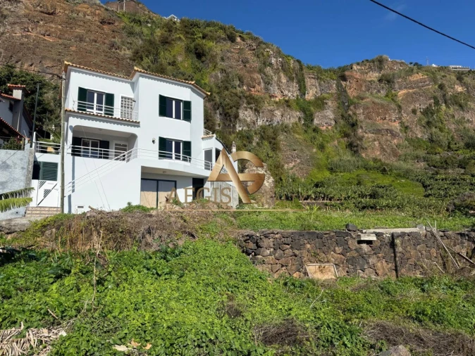 Moradia T2 para Venda em Ponta do Sol Foto 2