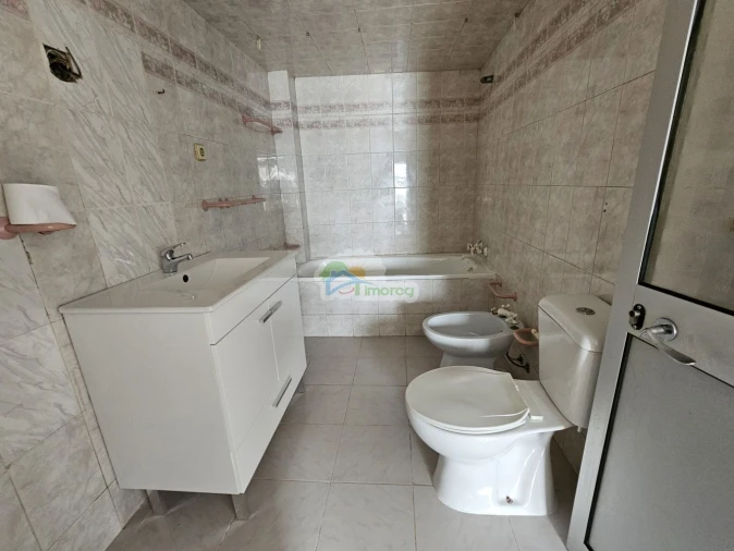 Moradia T3 para Venda em Campo e Campinho Foto 5