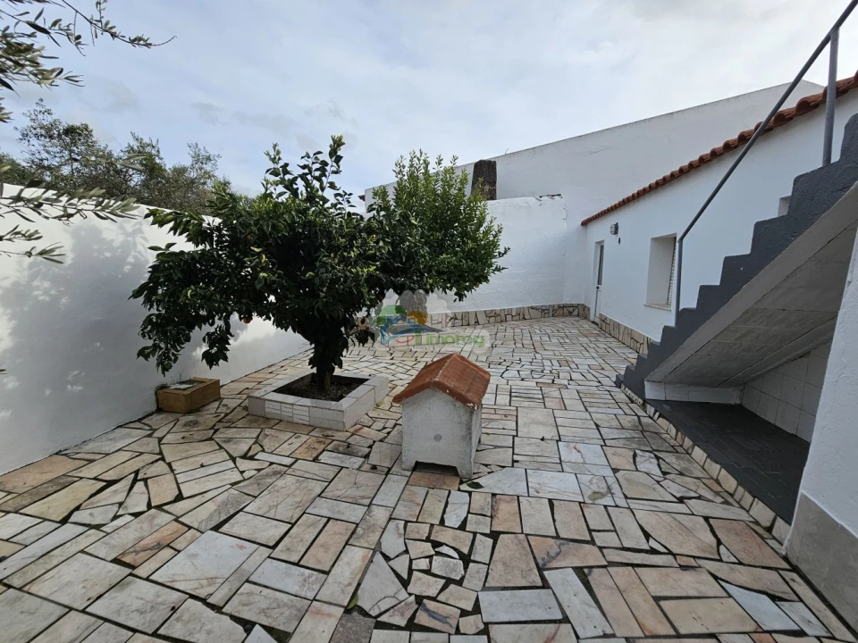 Moradia T3 para Venda em Campo e Campinho Foto 31