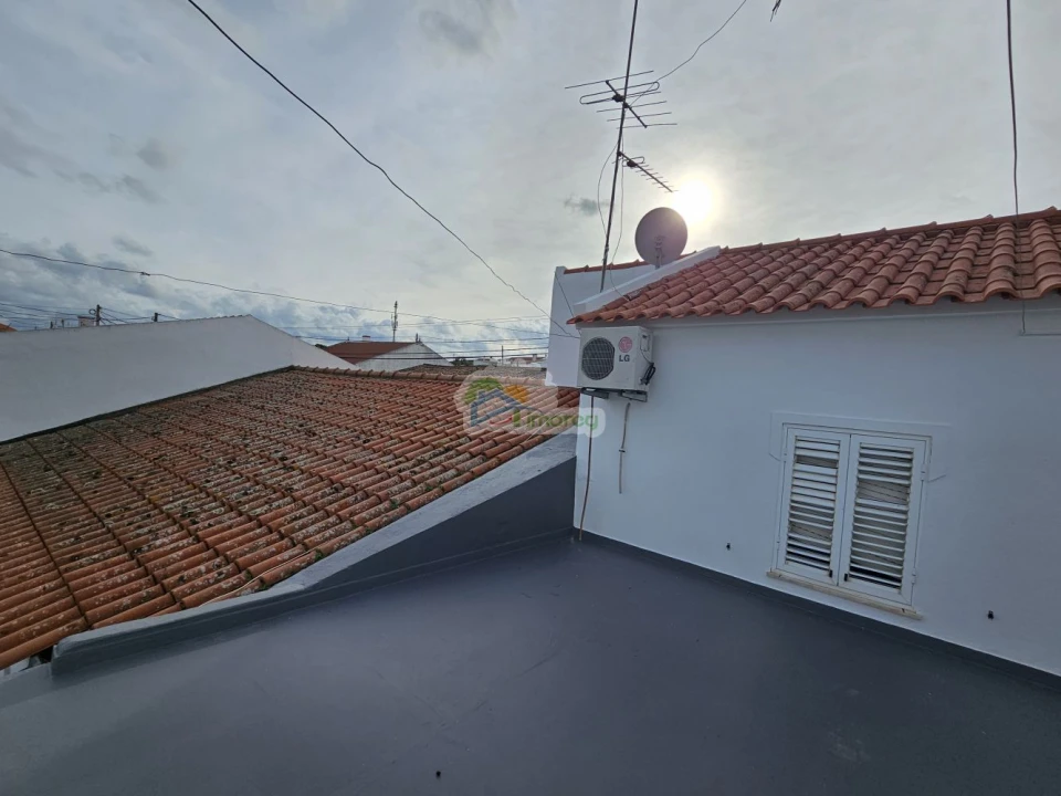 Moradia T3 para Venda em Campo e Campinho Foto 36