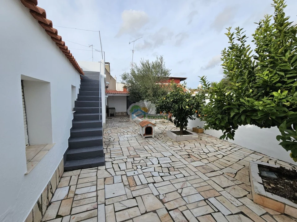 Moradia T3 para Venda em Campo e Campinho Foto 32