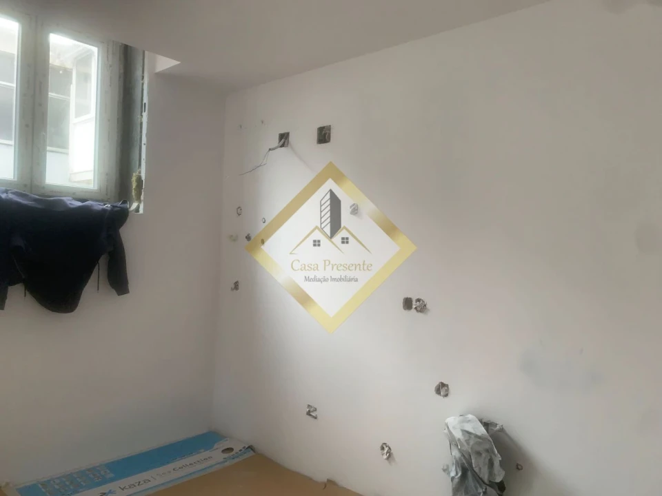 Apartamento T1 para Venda em Mafamude e Vilar do Paraíso Foto 10