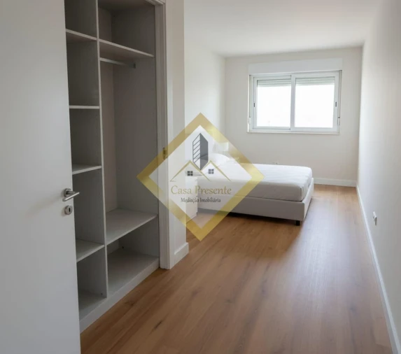 Apartamento T1 para Venda em Mafamude e Vilar do Paraíso Foto 3