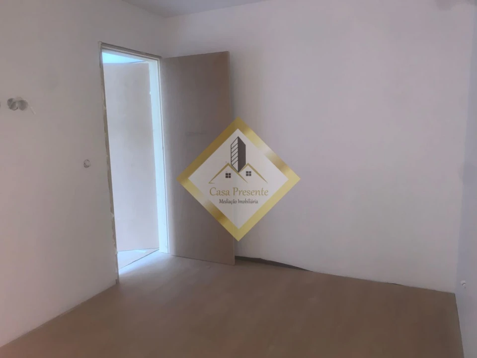 Apartamento T1 para Venda em Mafamude e Vilar do Paraíso Foto 9