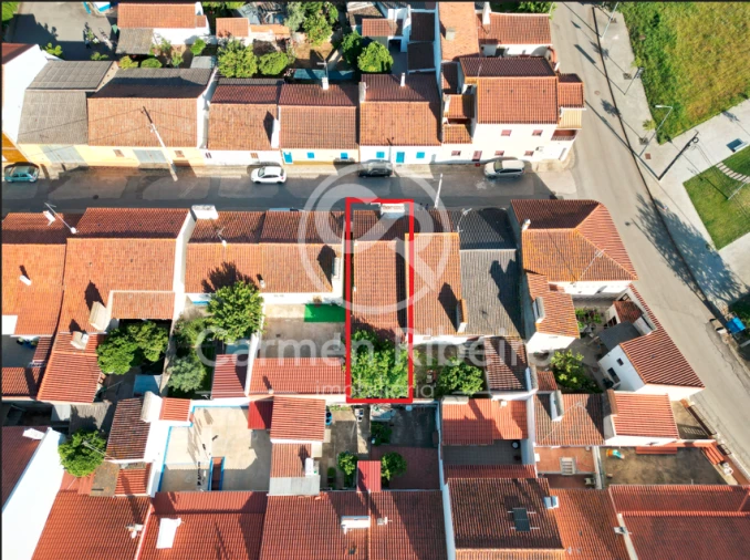 Moradia T2 para Venda em Santo Amaro Foto 2